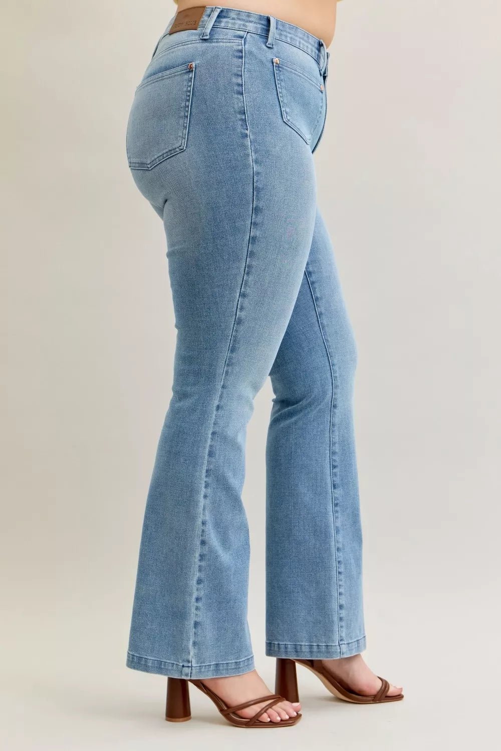 Judy Blue Full Size Mid Rise Bootcut Jeans with Contrast Wash & Front Patch Pockets Plus Size - PBNJ FASHIONS