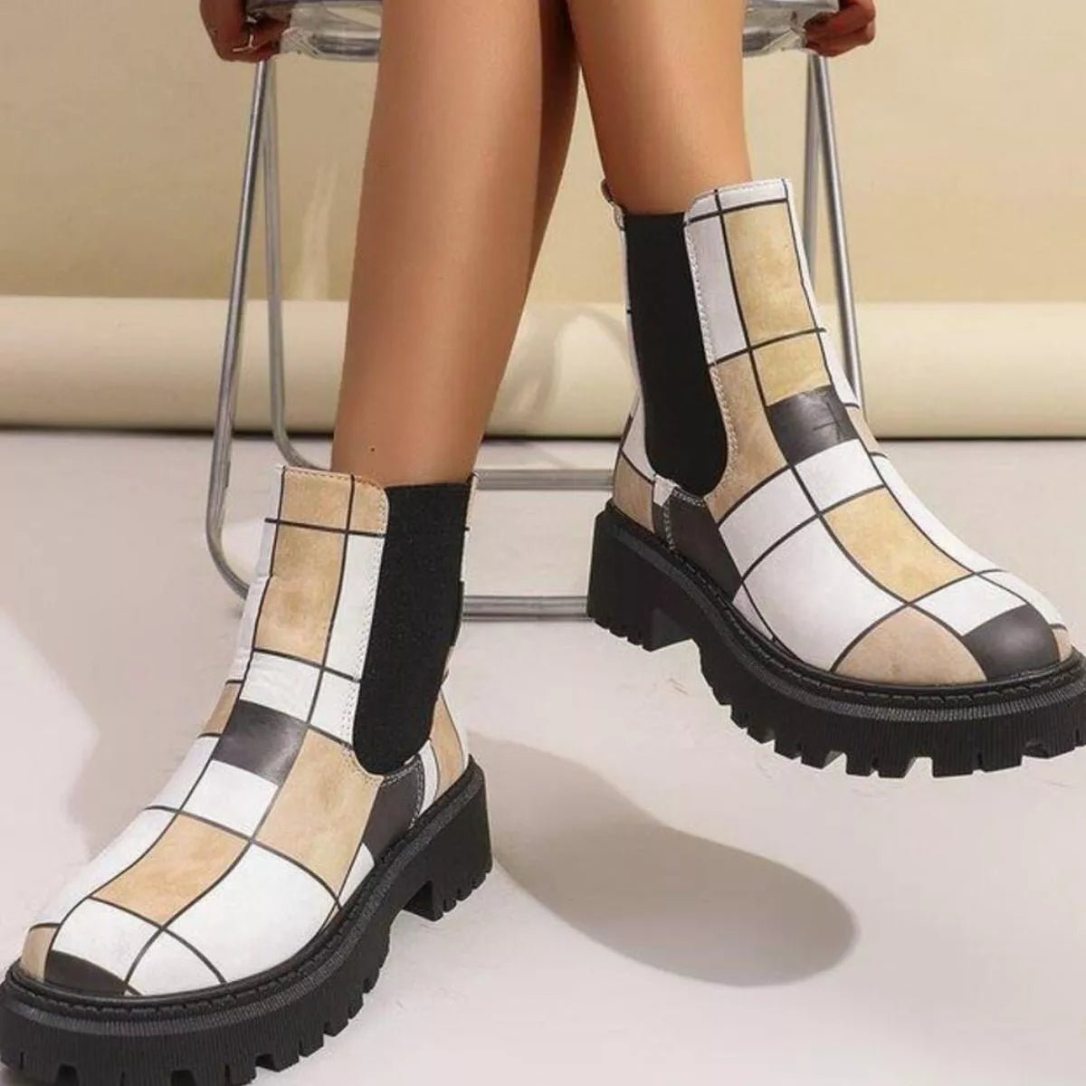Round Toe Chunky Heel Ankle Boots - PBNJ FASHIONS