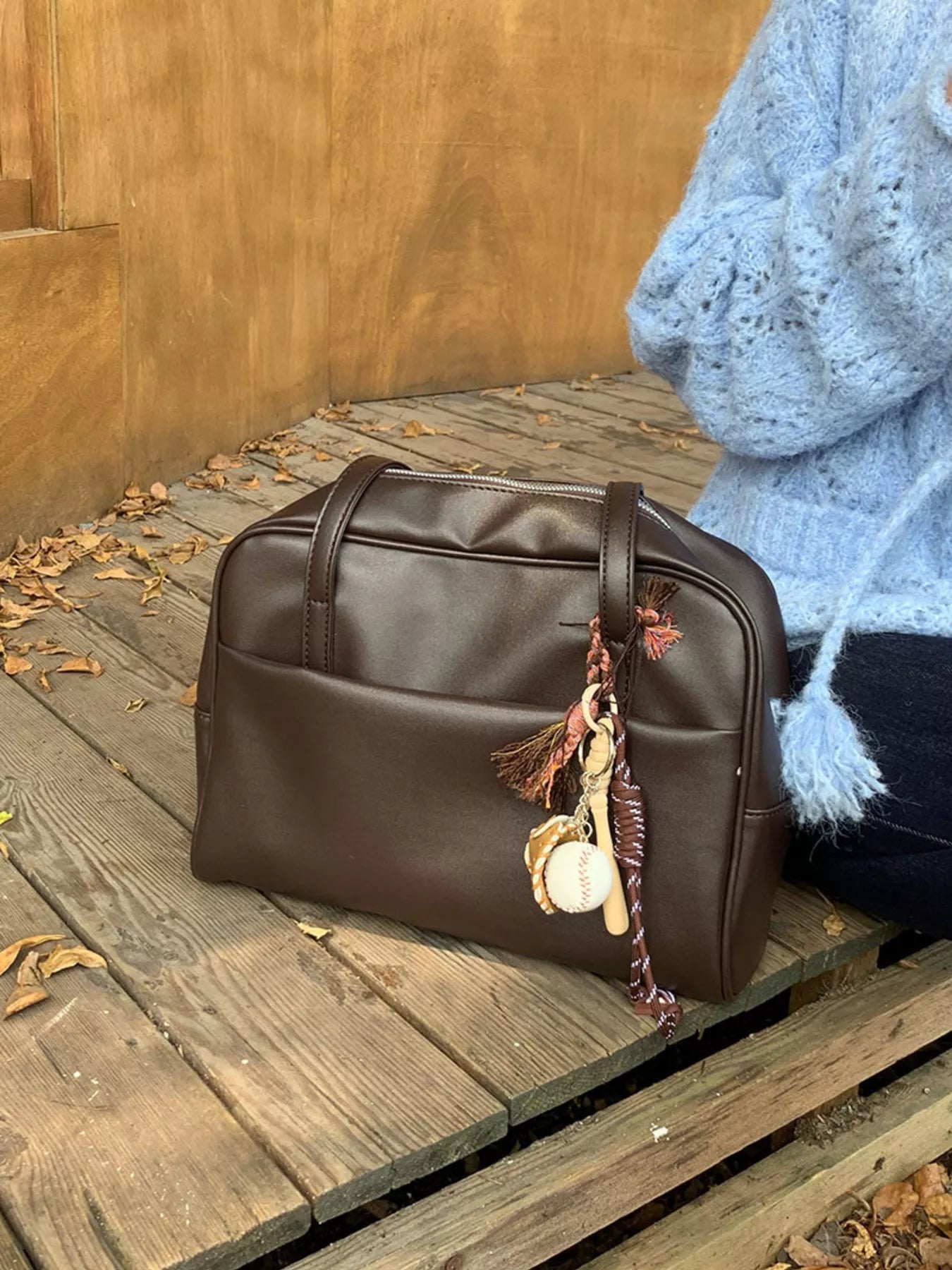 Classic Style Faux Leather Tote Bag - PBNJ FASHIONS