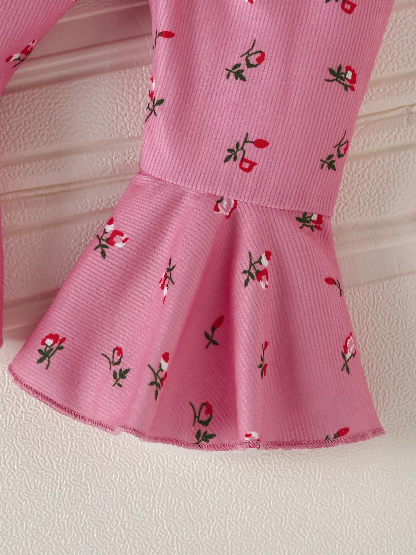 Children's Ruffled Bodysuit and Floral Pants Outfit Set with Headband - PBNJ FASHIONS