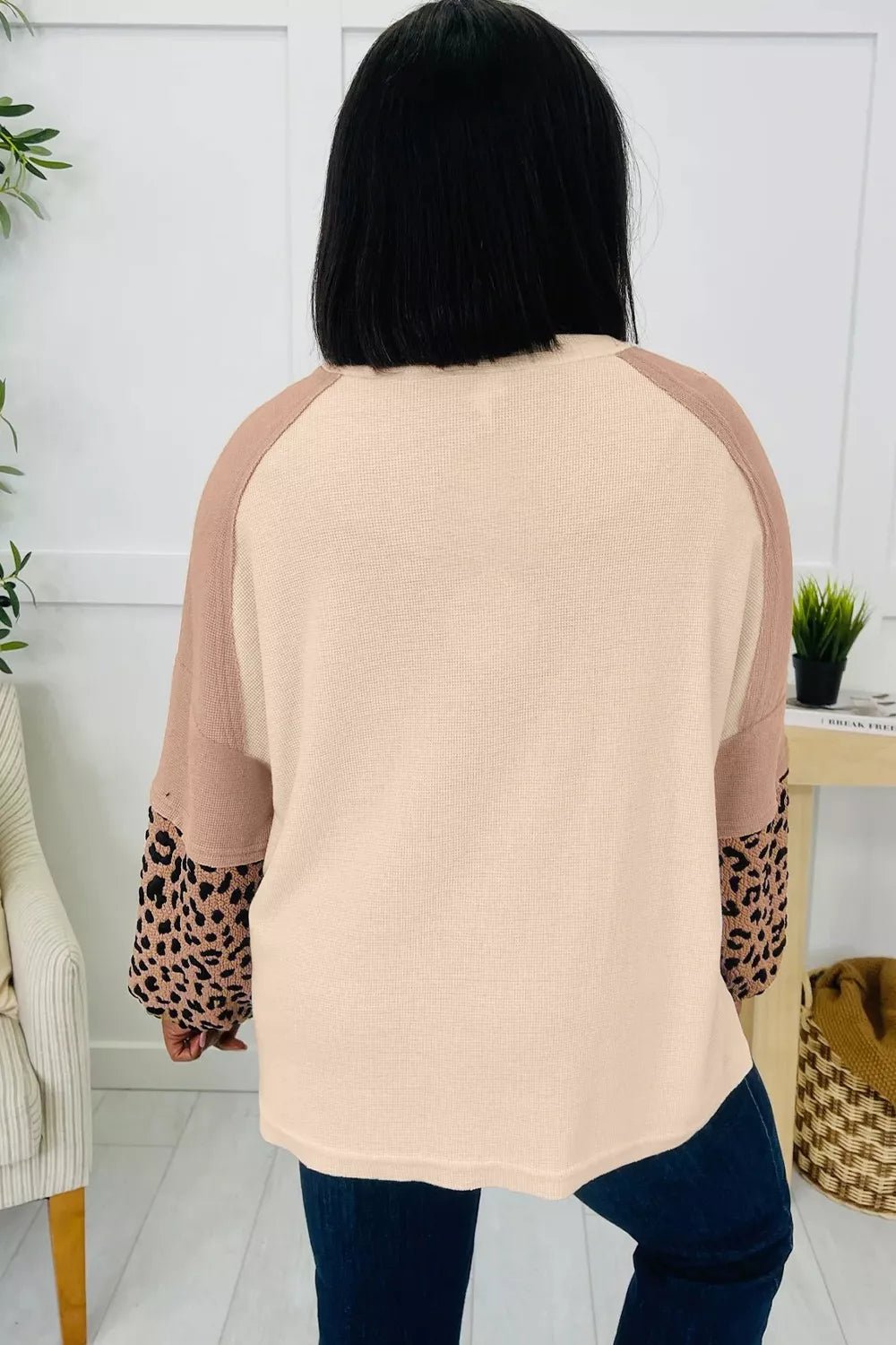 Leopard Star Patchwork Round Neck Sweatshirt - PBNJ FASHIONS
