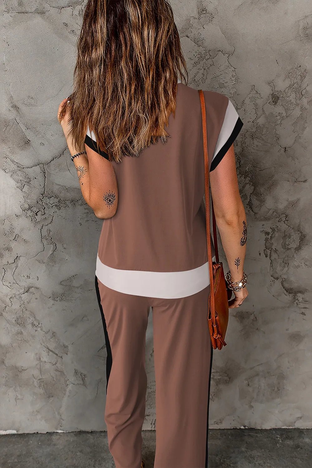 Contrast Round Neck Top and Pants Set - PBNJ FASHIONS