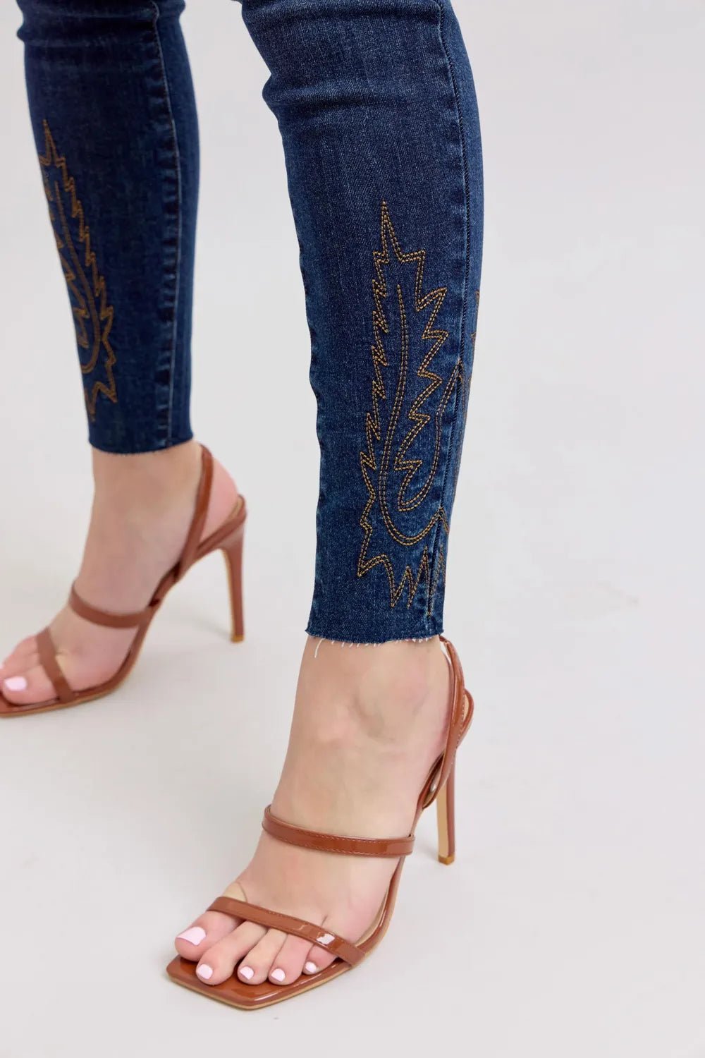 Judy Blue Full Size Embroidered High Rise Skinny Jeans Plus Size - Dark-0(24)- - PBNJ FASHIONS