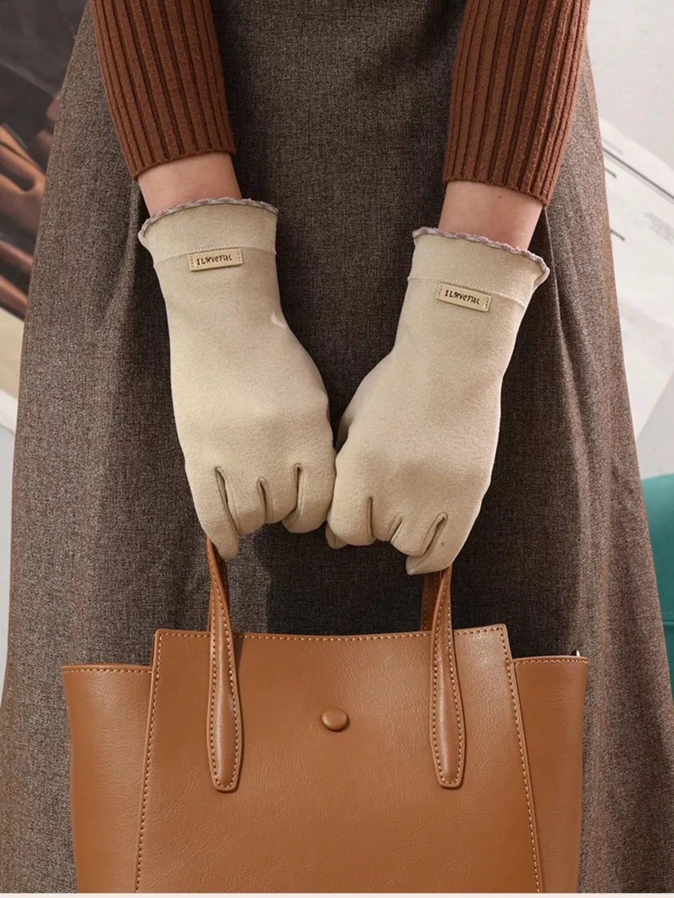 Lightweight Touchscreen Gloves - PBNJ FASHIONS