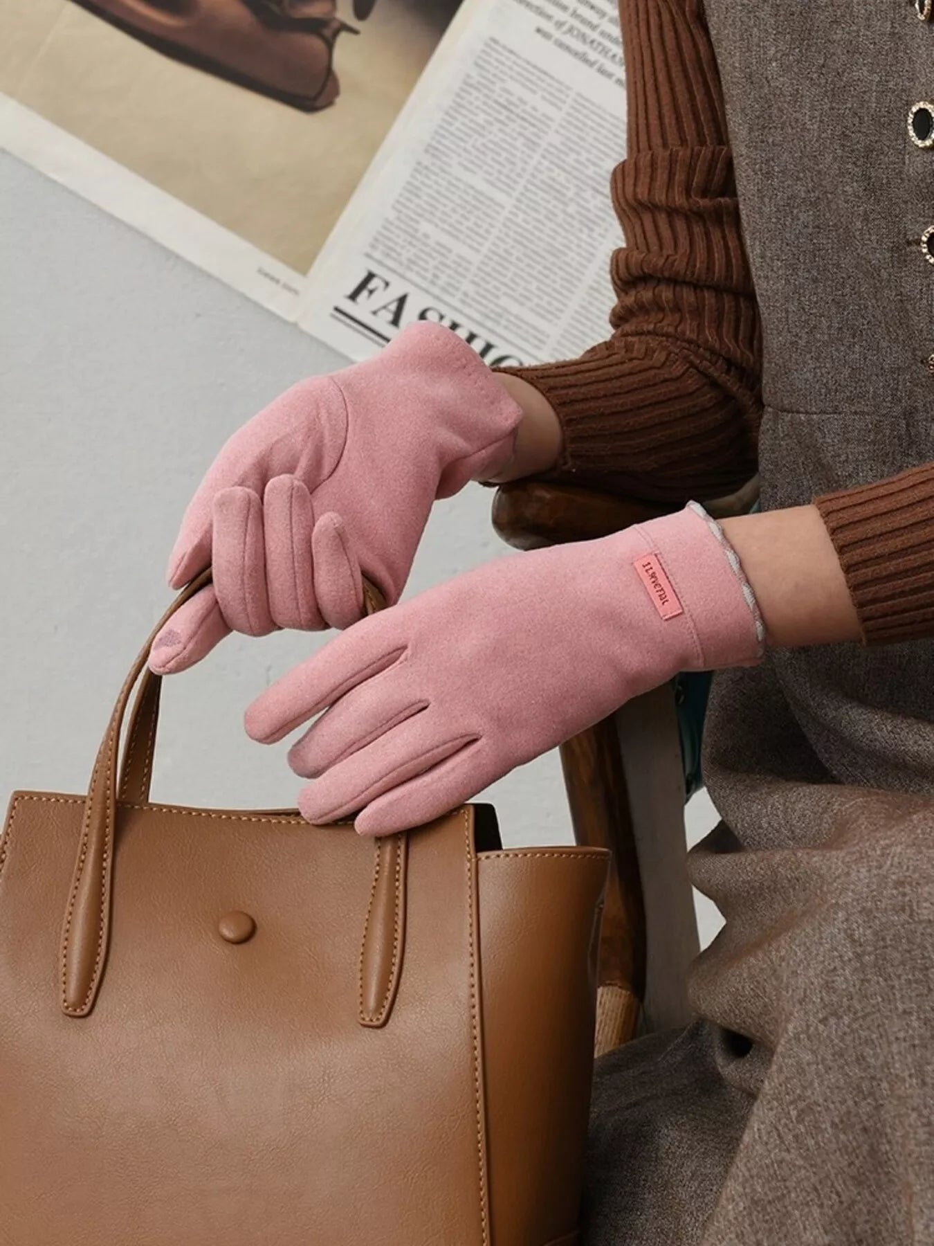 Lightweight Touchscreen Gloves - PBNJ FASHIONS