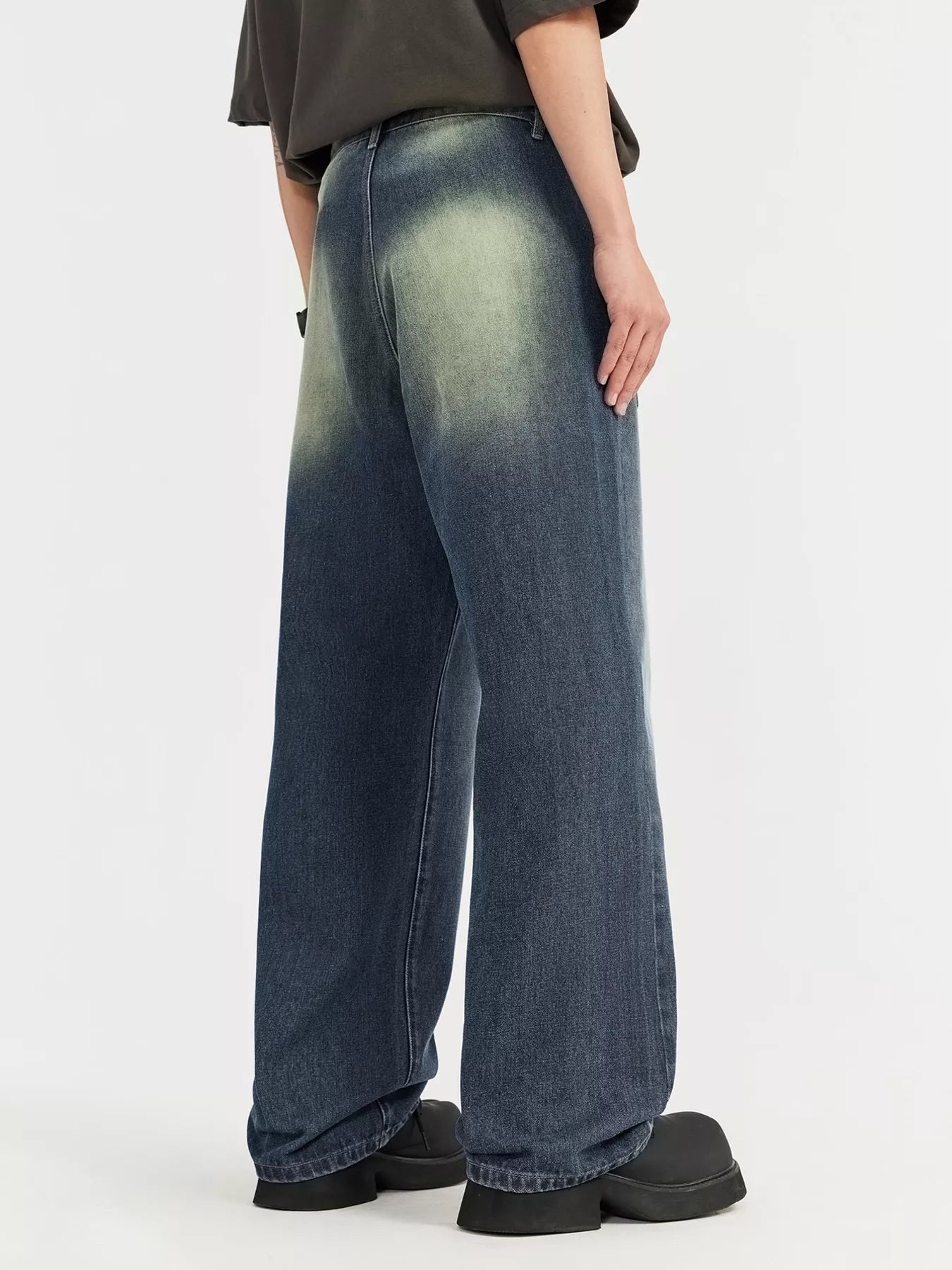 Men's Vintage Wash Wide Leg Jeans - PBNJ FASHIONS