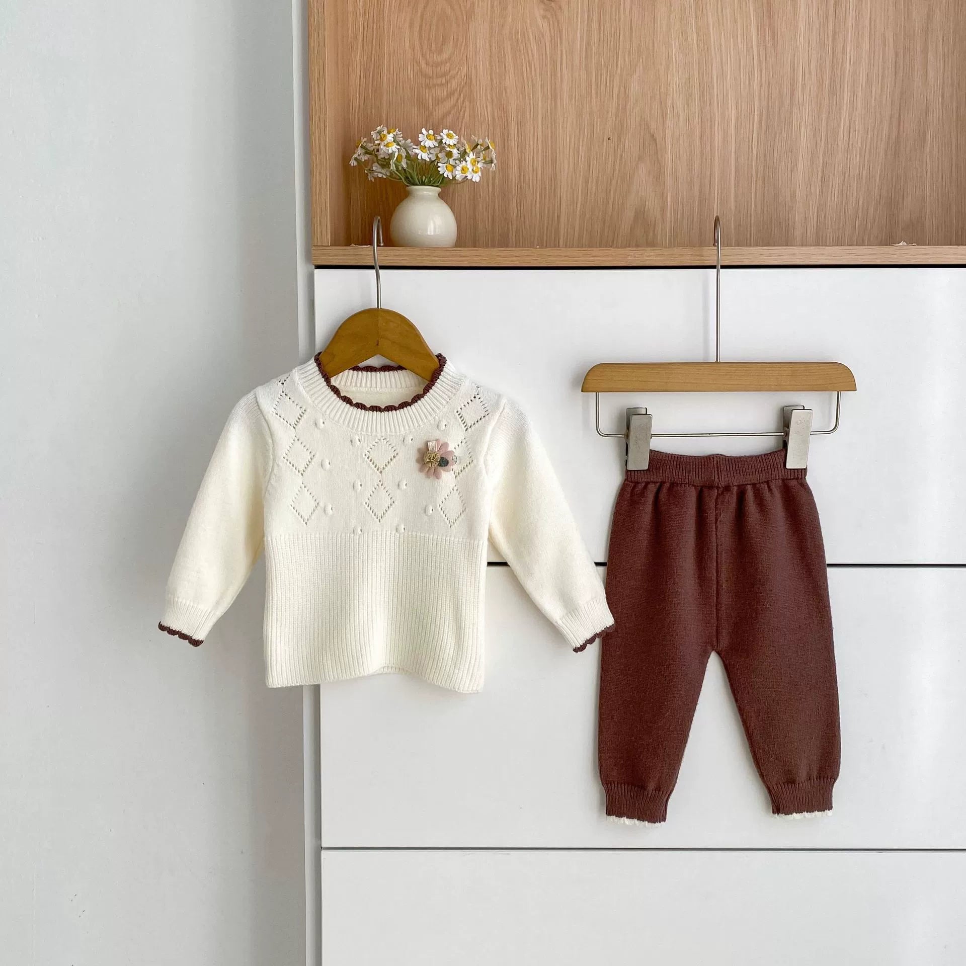 Arrival Autumn Baby Girls Long Sleeves Geometric Pattern Knitted Top Sweater and Long Trousers Clothing Set-3