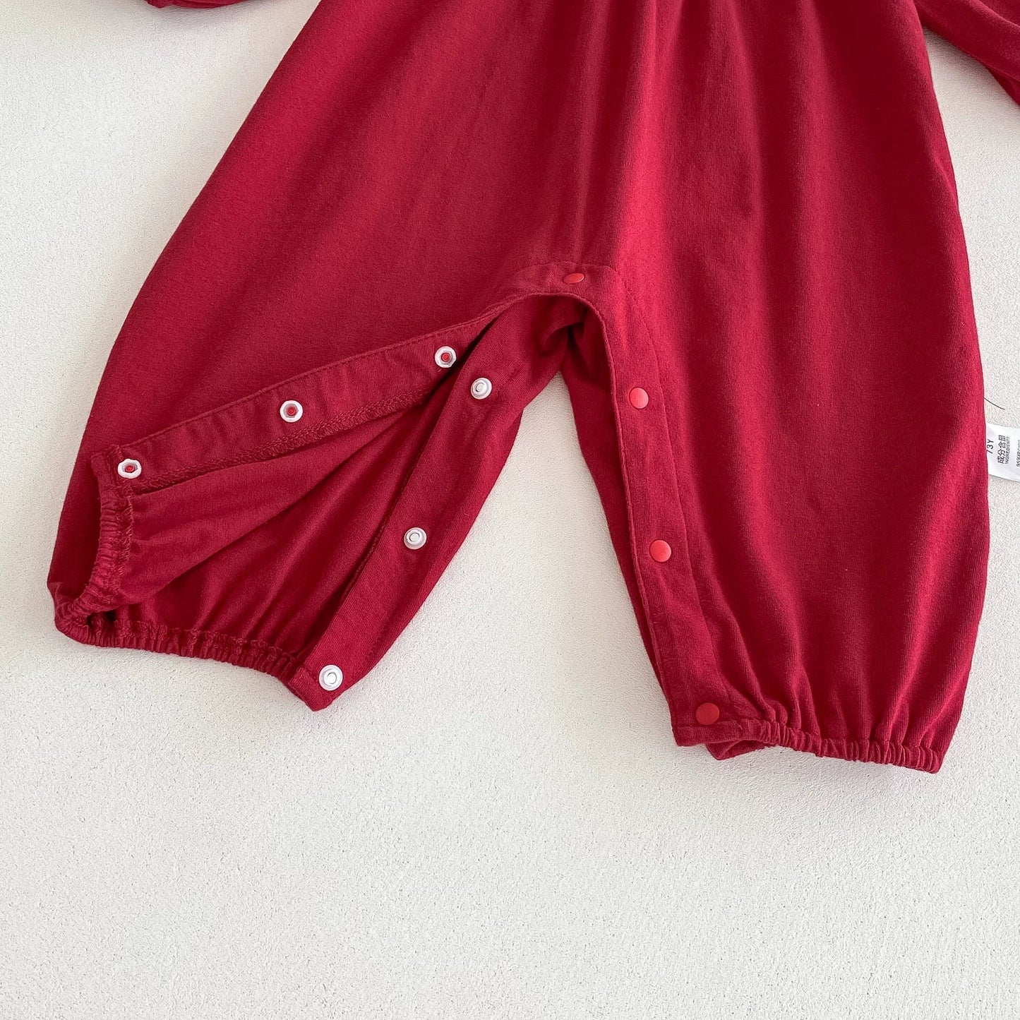 Autumn Hot Selling Baby Girls Long Sleeves Red Rabbit and Strawberry Pattern Rompers-3