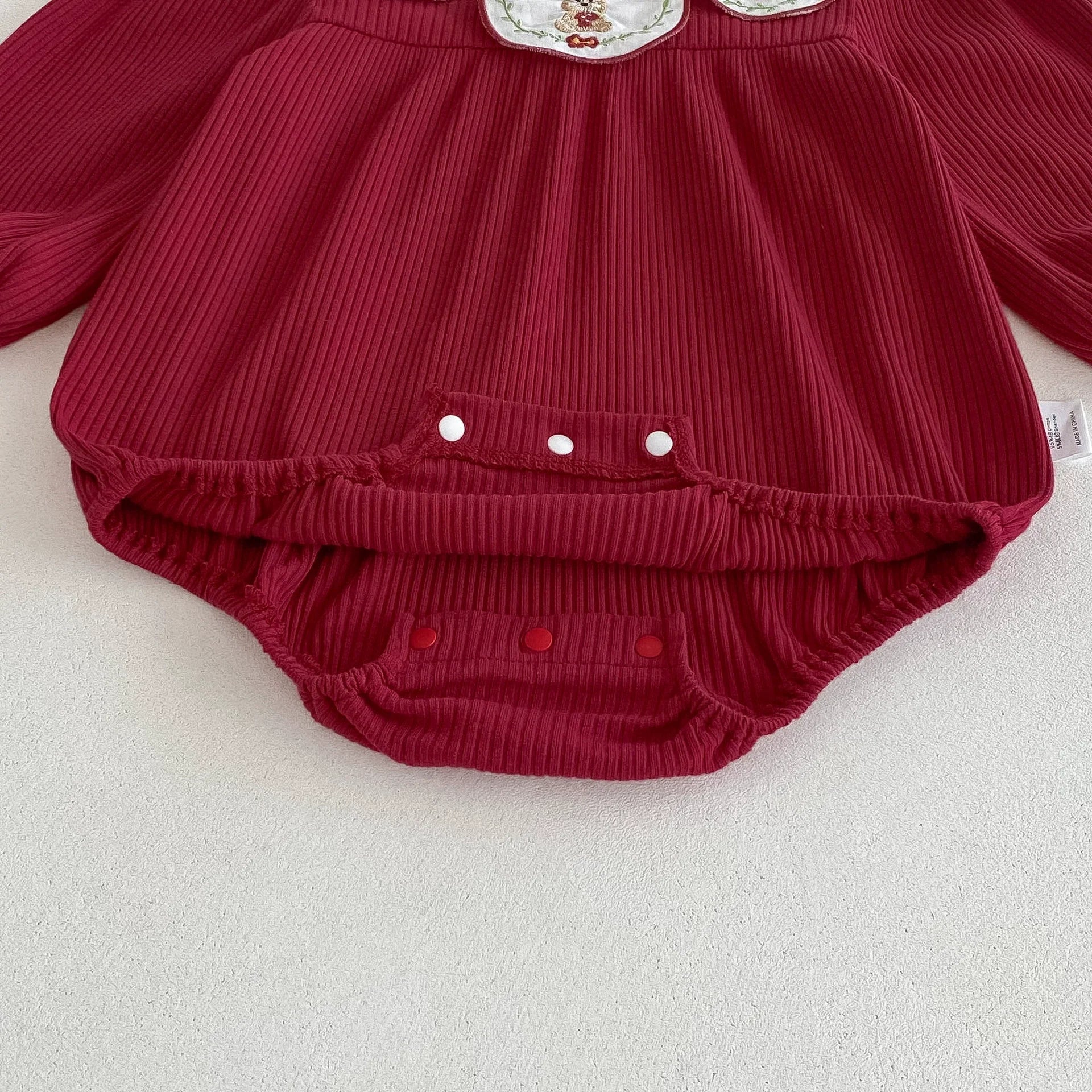 Autumn Hot Selling Baby Girls Red Long Sleeves Onesies Bodysuits with Rabbit and Flowers Embroidered Collar-3