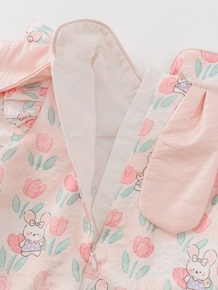 Autumn Arrival Baby Girls Flowers and Rabbits Pattern Long Sleeves Onesies with Stand Collar-3