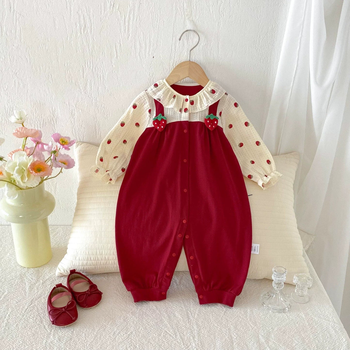 Autumn Hot Selling Baby Girls Long Sleeves Red Strawberry Pattern Color Patchwork Rompers-1