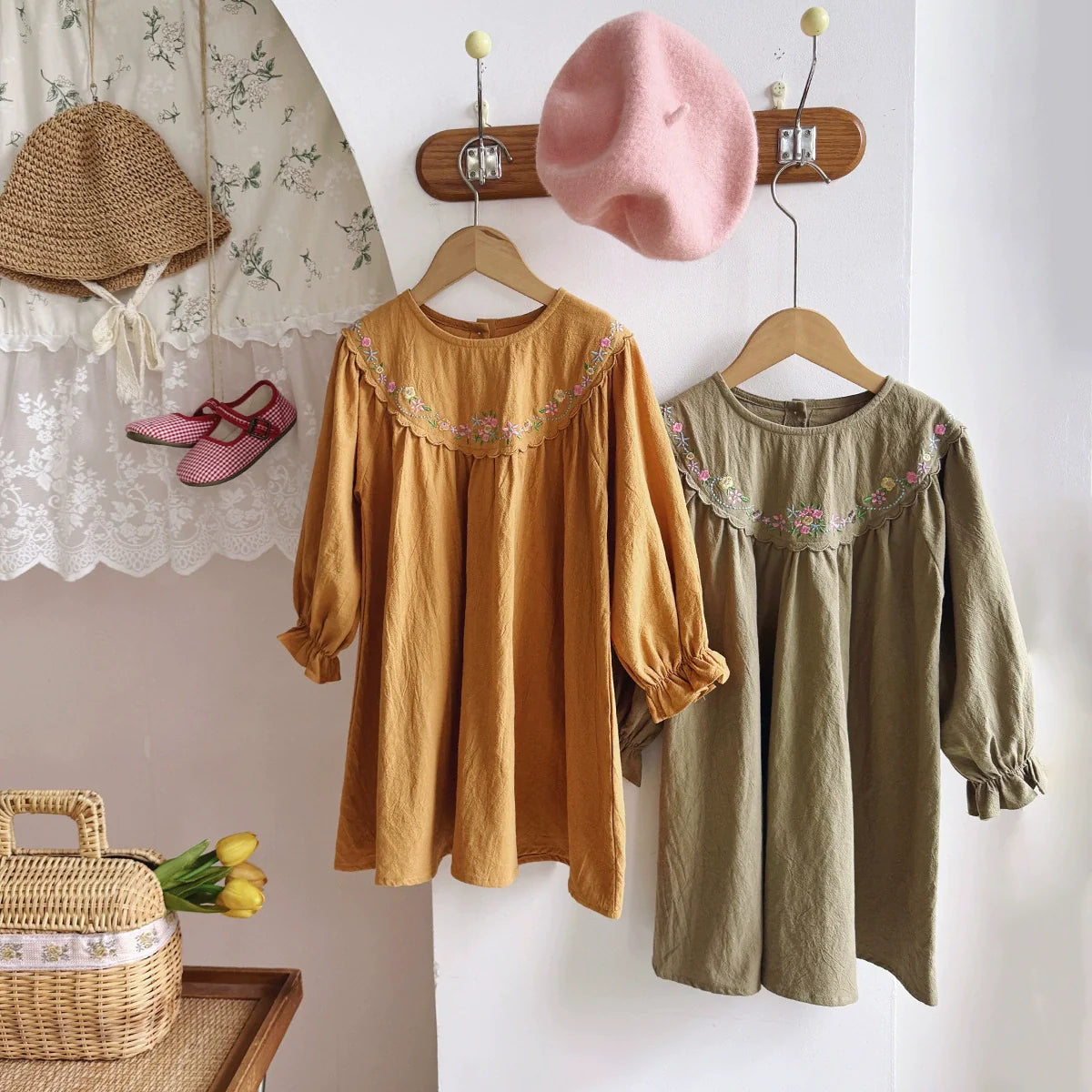 Arrival Autumn Girls Flowers Embroidery Pattern Long Sleeves Dress-3