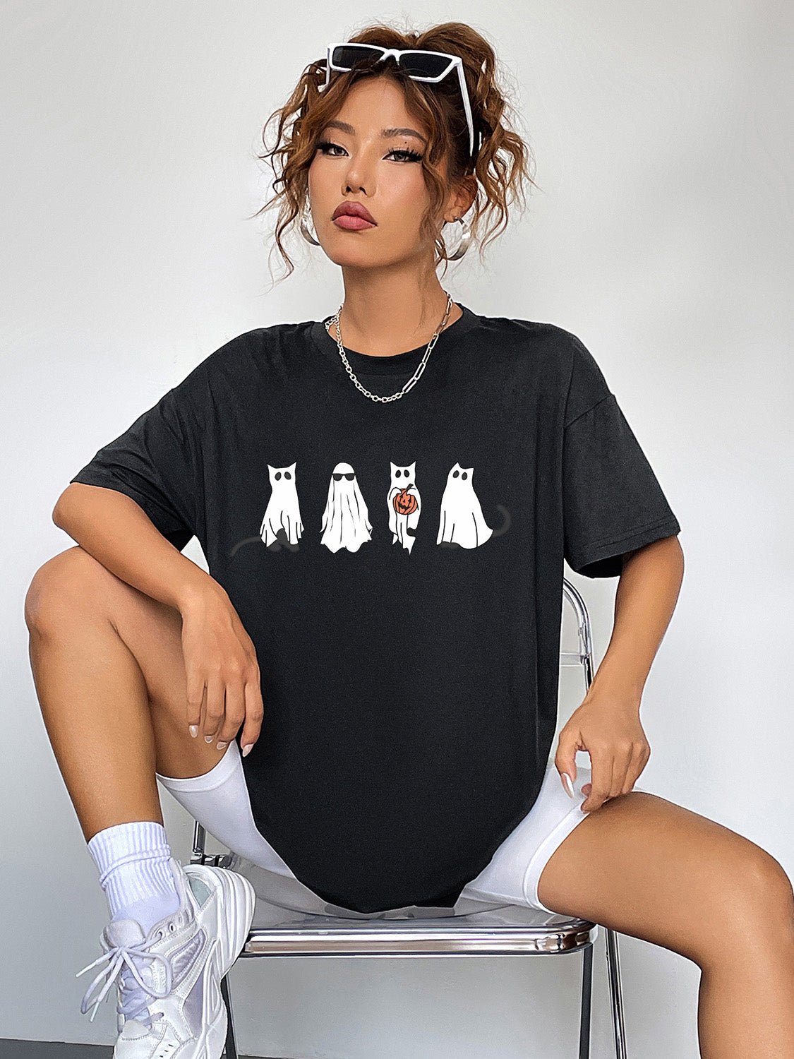 Round Neck Short Sleeve Ghost Graphic T-Shirt - PBNJ FASHIONS