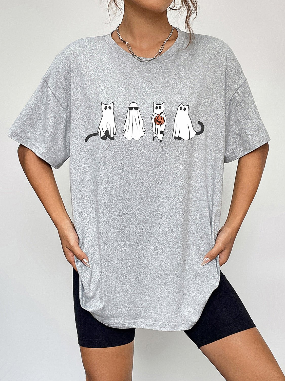 Round Neck Short Sleeve Ghost Graphic T-Shirt - PBNJ FASHIONS