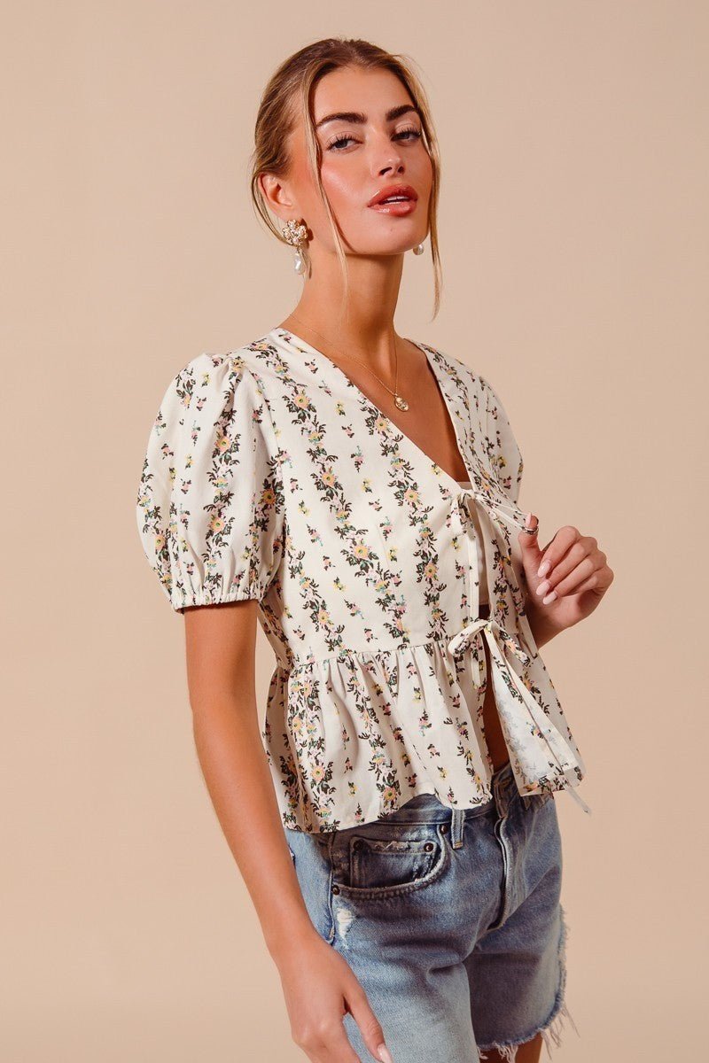 SO ME Floral Print Tie Front Shirred Hem Blouse - PBNJ FASHIONS