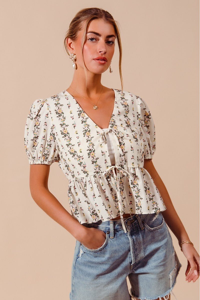SO ME Floral Print Tie Front Shirred Hem Blouse - PBNJ FASHIONS