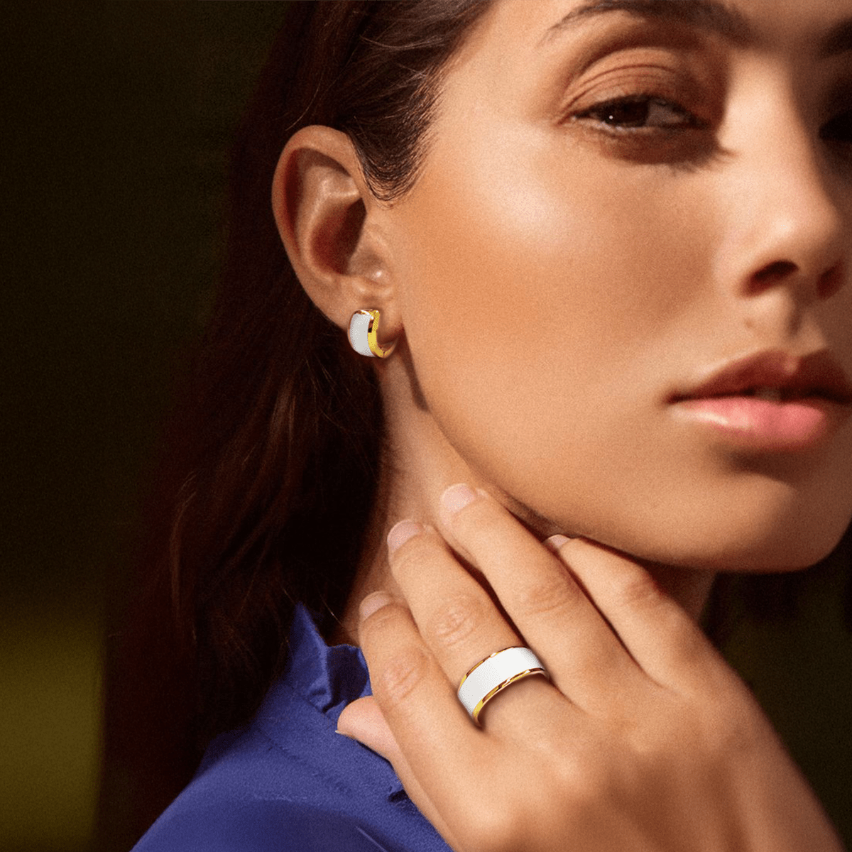 RG800GW B.Tiff 18K Gold Plated White Enamel Ring [Wide Band] - PBNJ FASHIONS