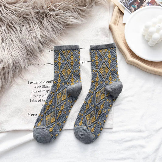 Vintage Argyle Patterned Mid-Calf Socks - PBNJ FASHIONS